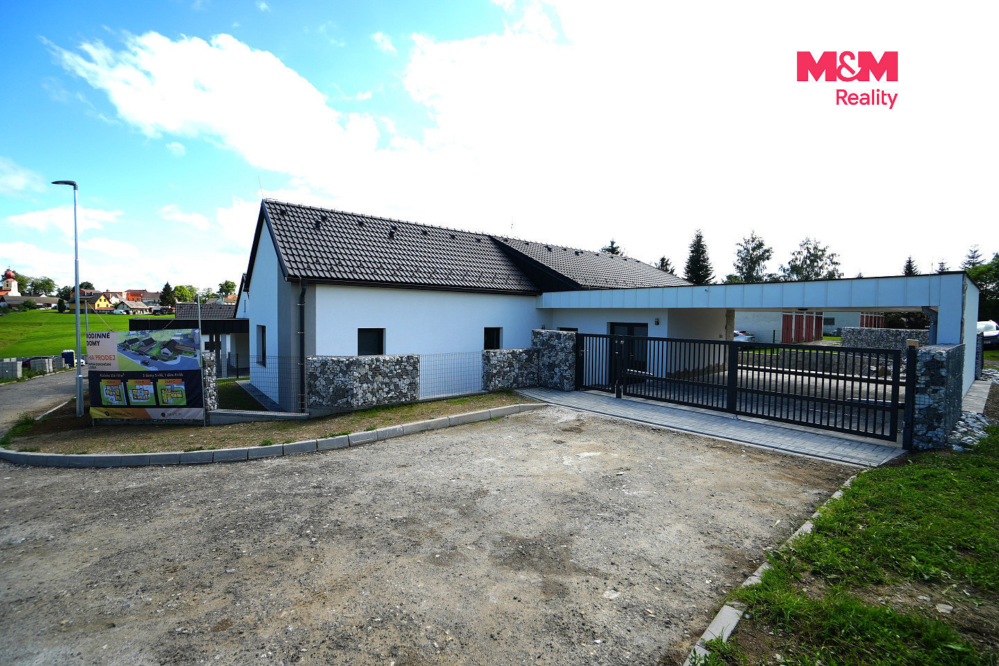 Prodej domu 180 m² s pozemkem 582 m² – fotografie 2