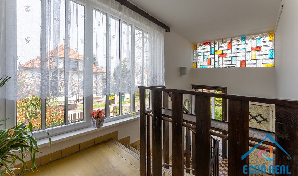 Prodej domu 150 m² s pozemkem 830 m², Jesenice – náhled fotky 6