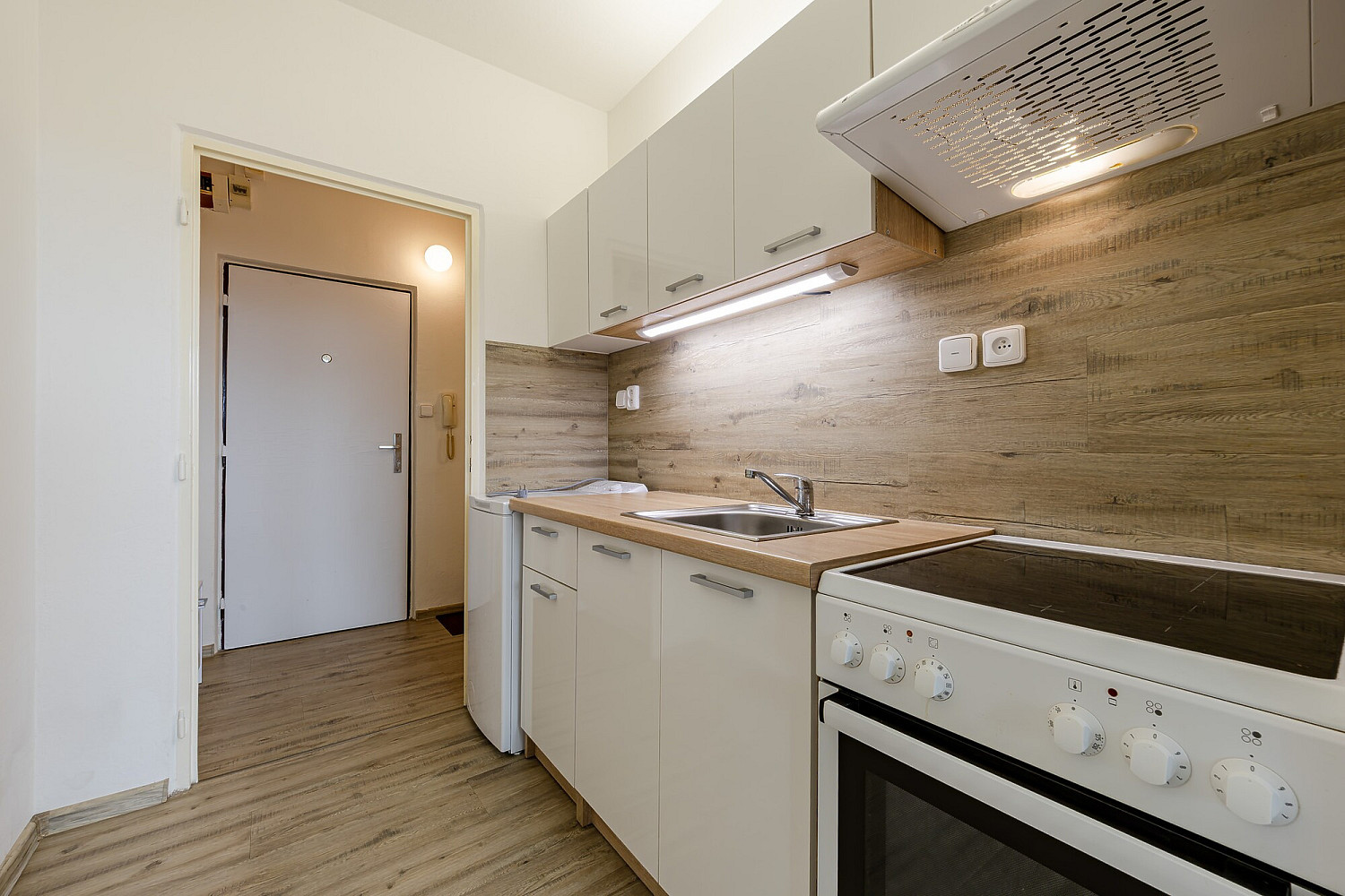Prodej bytu 1+kk 28 m² – fotografie 5