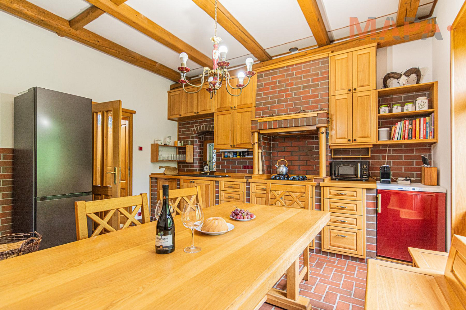 Prodej domu 480 m² s pozemkem 1 372 m² – fotografie 3