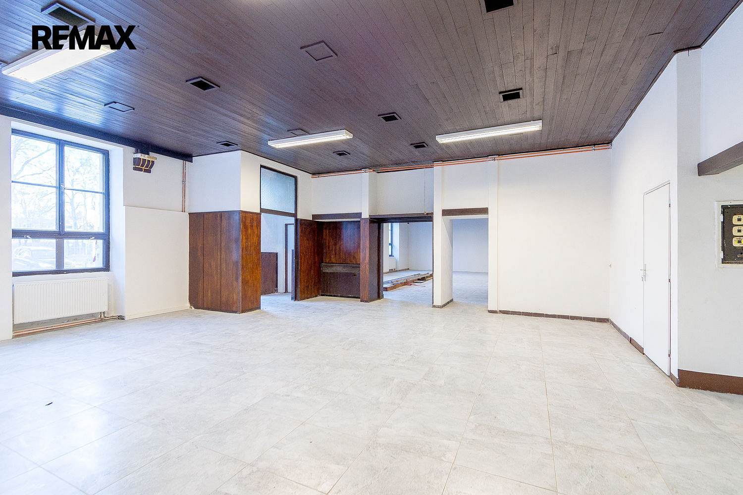 Pronájem obchodních prostor 356 m² – fotografie 5