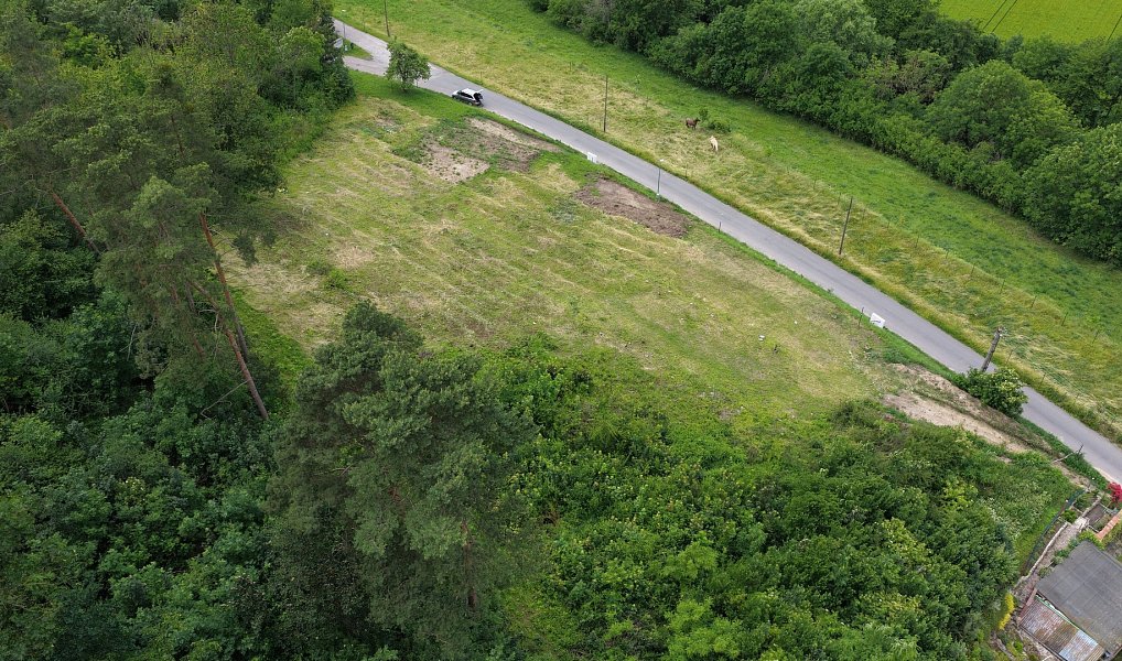 Prodej stavebního pozemku 1 117 m², Dobřichov – náhled fotky 3