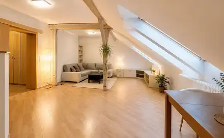 Pronájem bytu 3+kk 105 m²