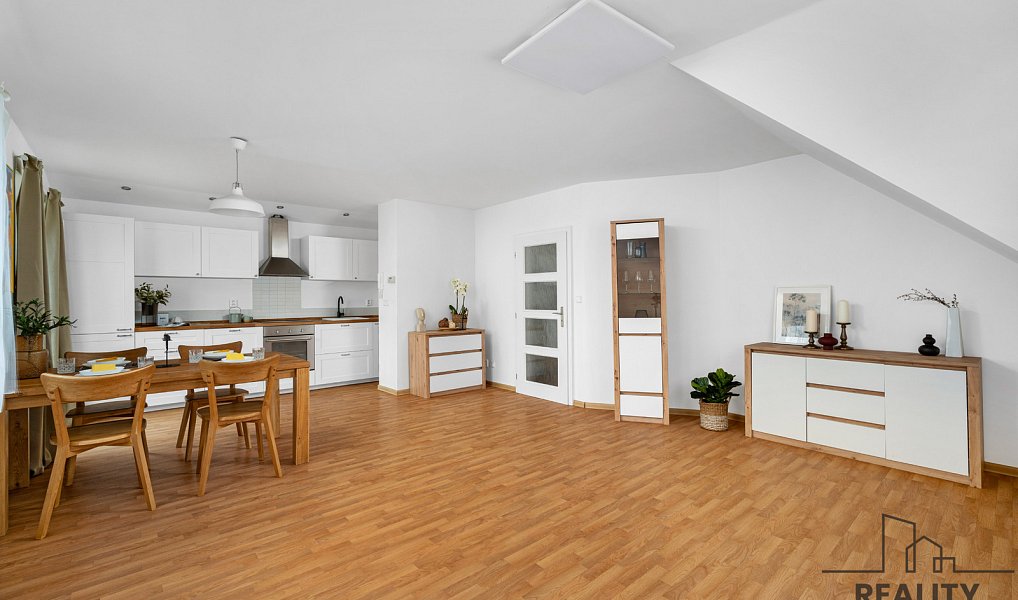 Prodej bytu 4+kk 110 m², Poděbrady – náhled fotky 15