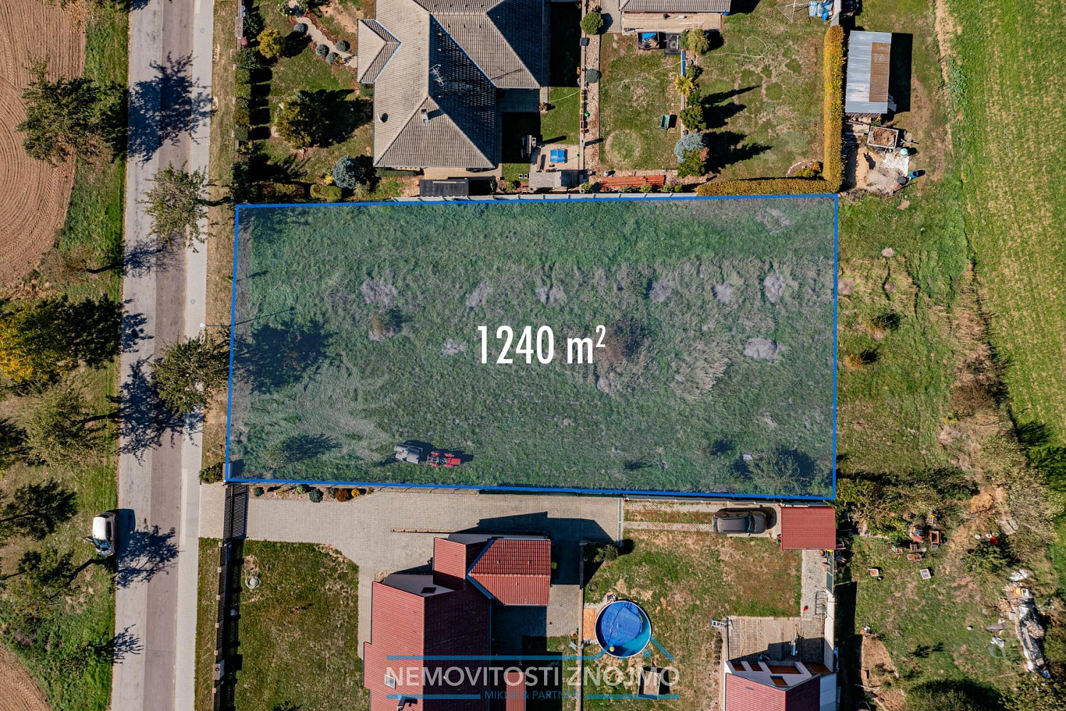 Prodej stavebního pozemku 1 240 m² – fotografie 4