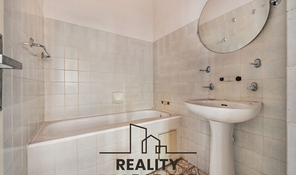 Prodej ubytovacího objektu 1 200 m², Znojmo – náhled fotky 30