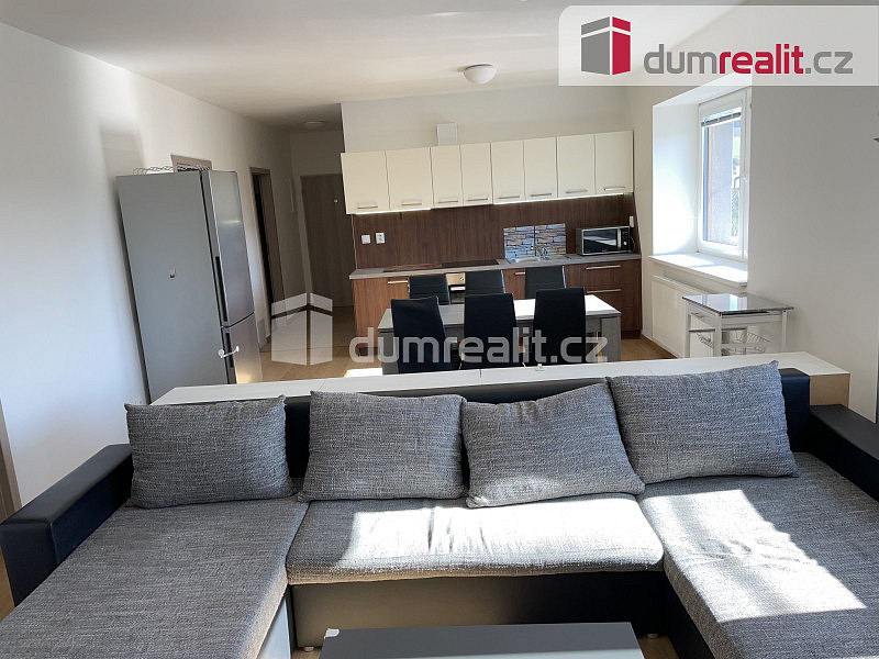 Pronájem bytu 4+kk 88 m²