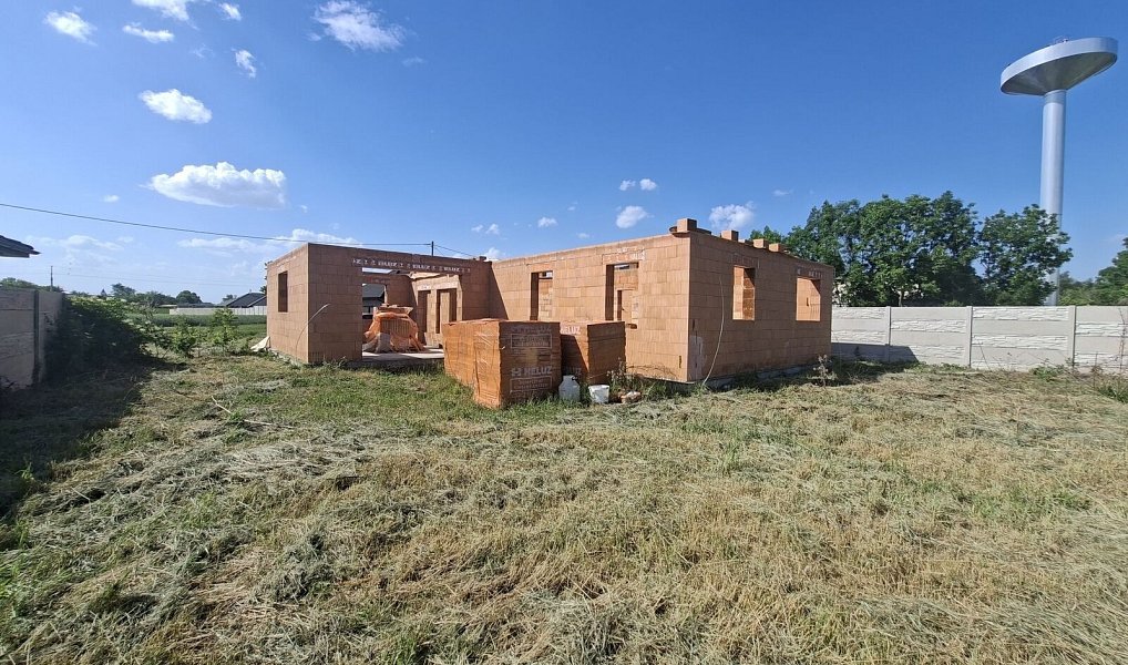 Prodej domu 140 m² s pozemkem 827 m², Strachotice – náhled fotky 17