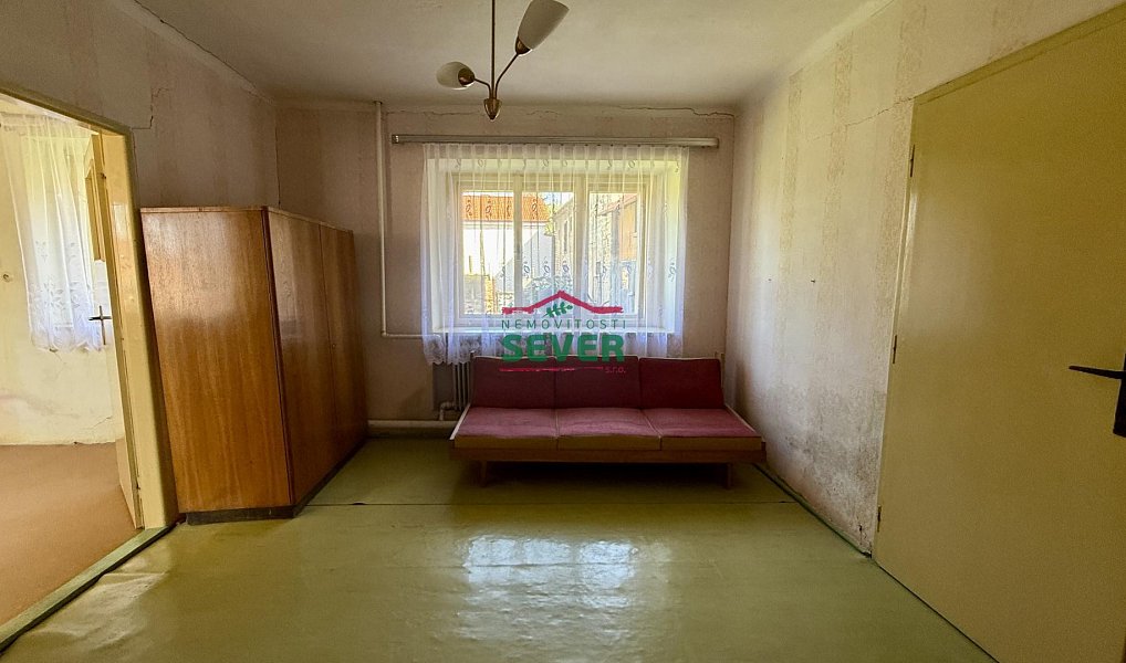 Prodej domu 241 m² s pozemkem 1 596 m², Křesín – náhled fotky 11