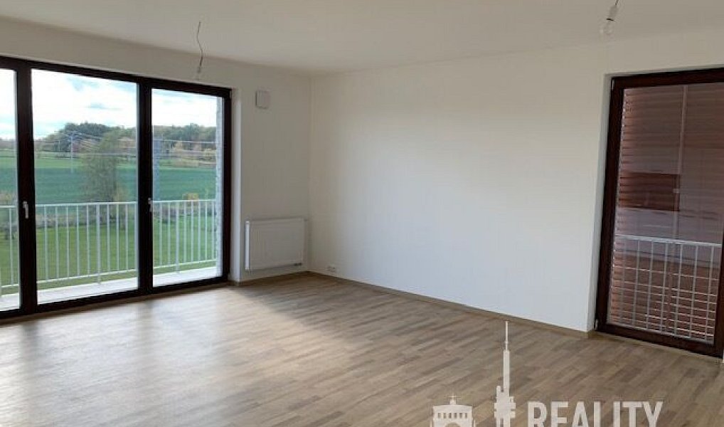 Pronájem bytu 4+kk 93 m², Hostivice – náhled fotky 2