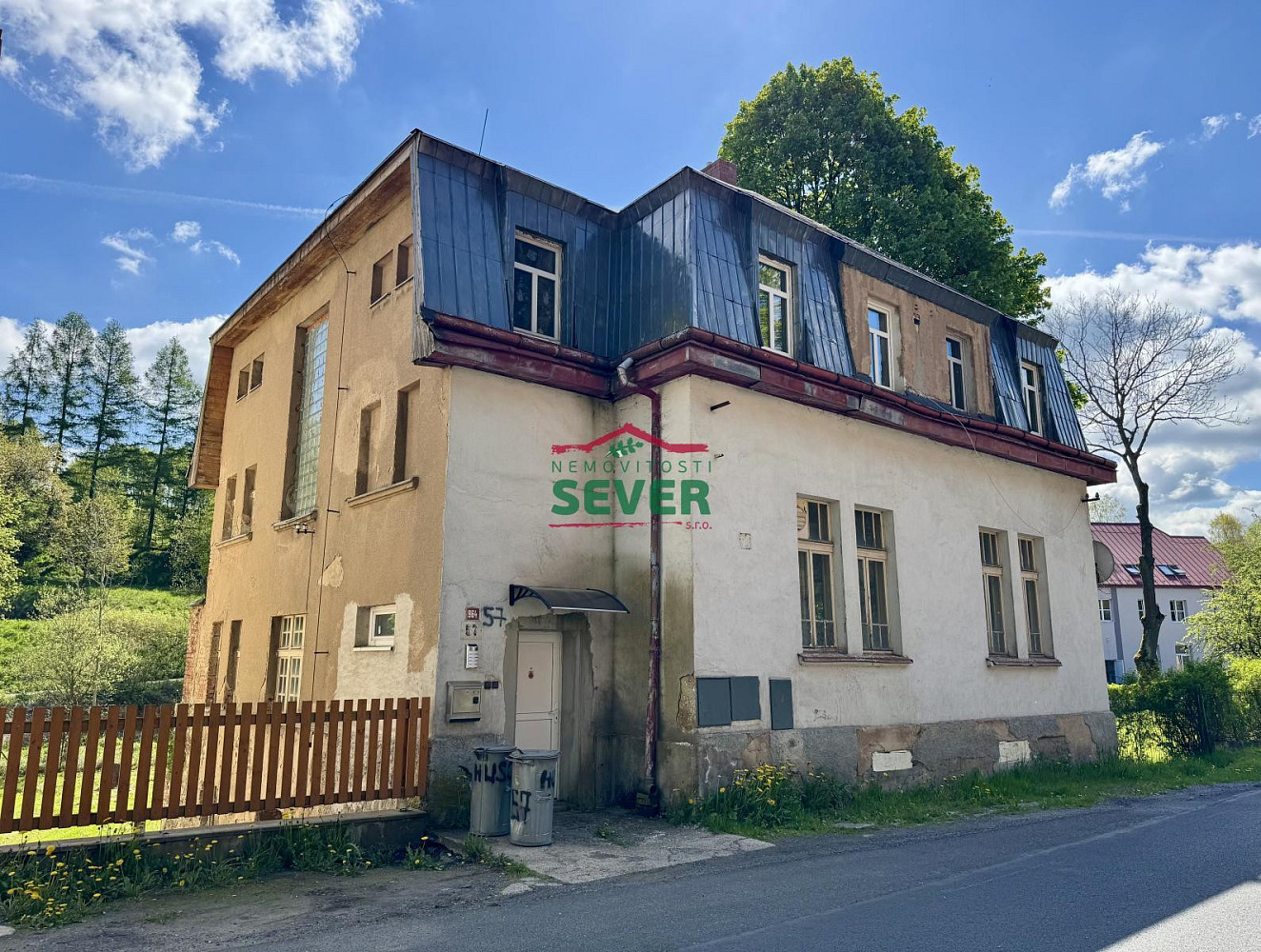 Prodej domu 450 m² s pozemkem 162 m²
