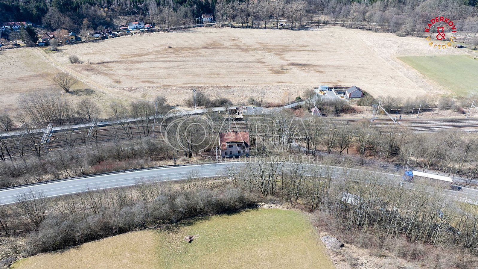 Prodej stavebního pozemku 2 360 m² – fotografie 5