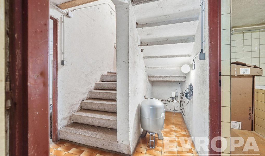Prodej domu 150 m² s pozemkem 1 131 m², Lovčice – náhled fotky 35