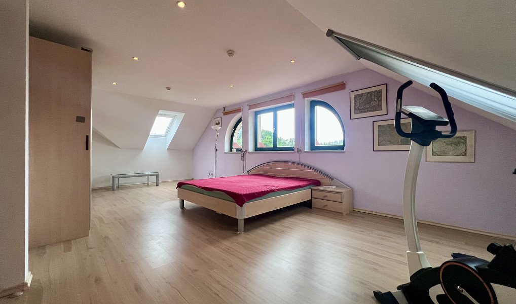Prodej domu 229 m² s pozemkem 1 404 m², Blansko – náhled fotky 21