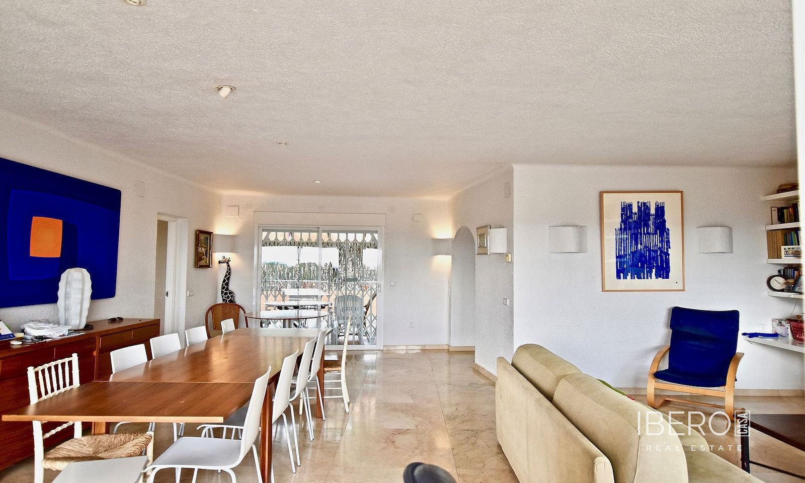 Prodej domu 305 m² s pozemkem 1 000 m² – další