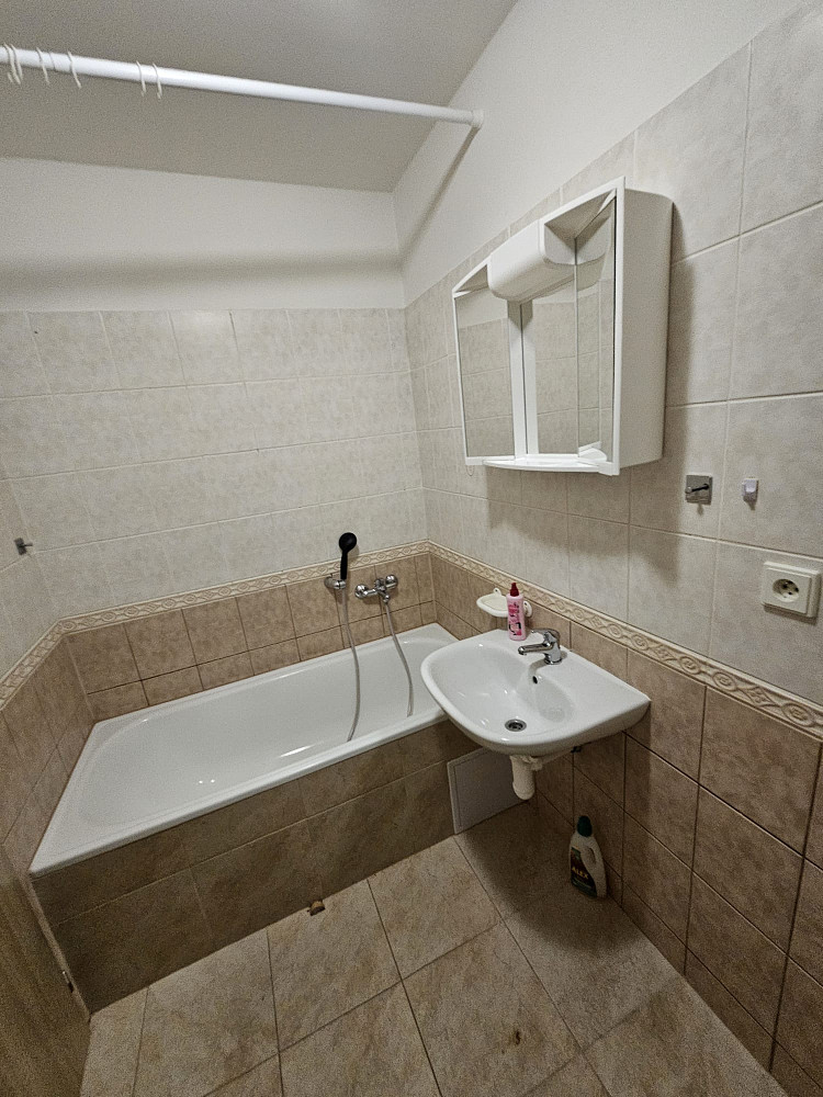 Pronájem bytu 2+kk 46 m² – další