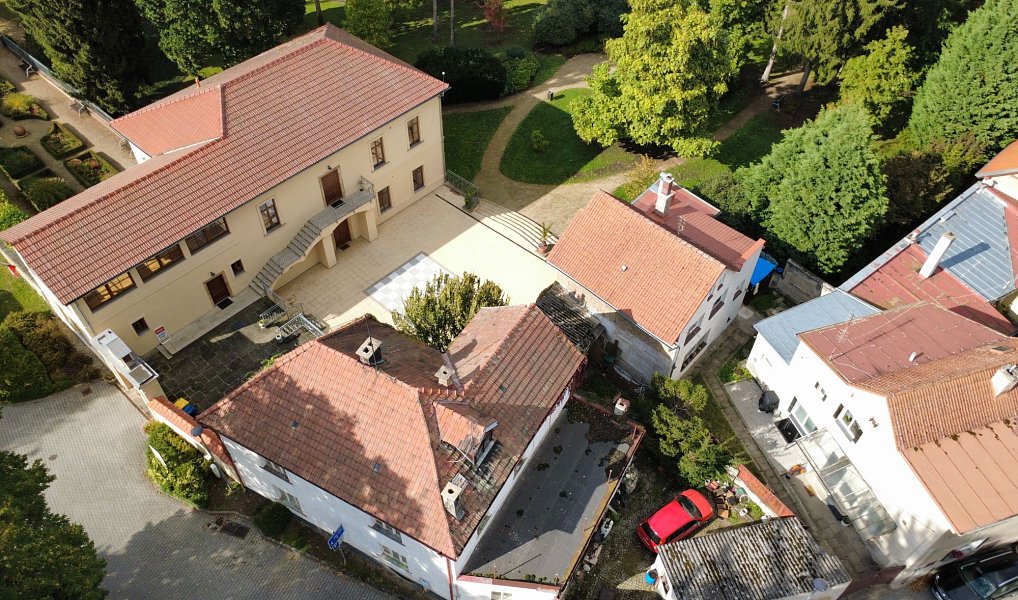 Prodej domu 230 m² s pozemkem 250 m², Lázně Toušeň – náhled fotky 3