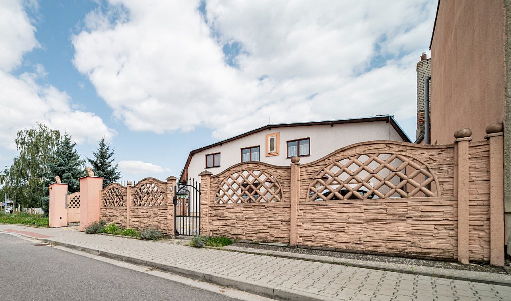Prodej obchodních prostor 500 m², Nedakonice – náhled fotky 3