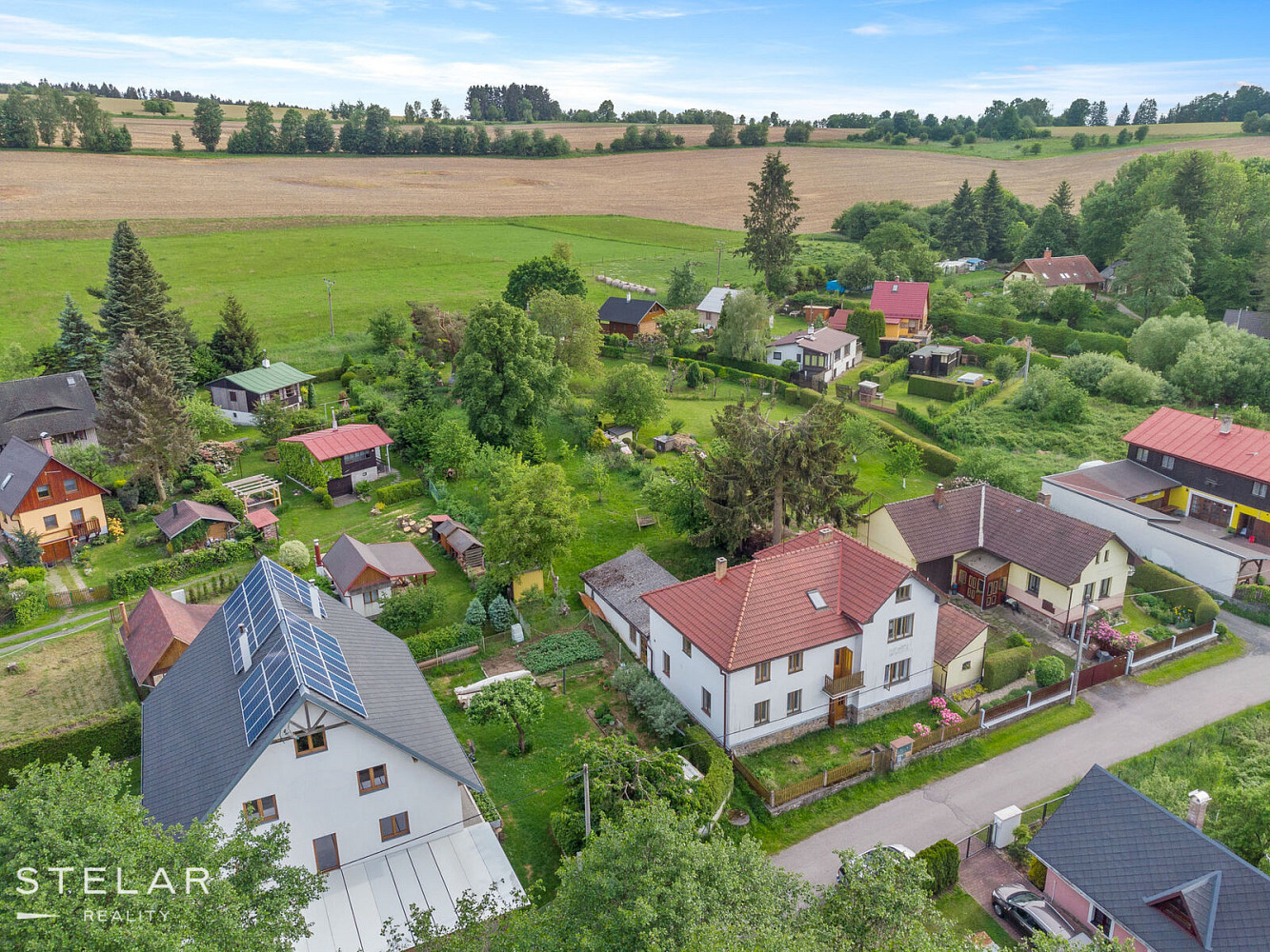 Prodej domu 260 m² s pozemkem 1 352 m²