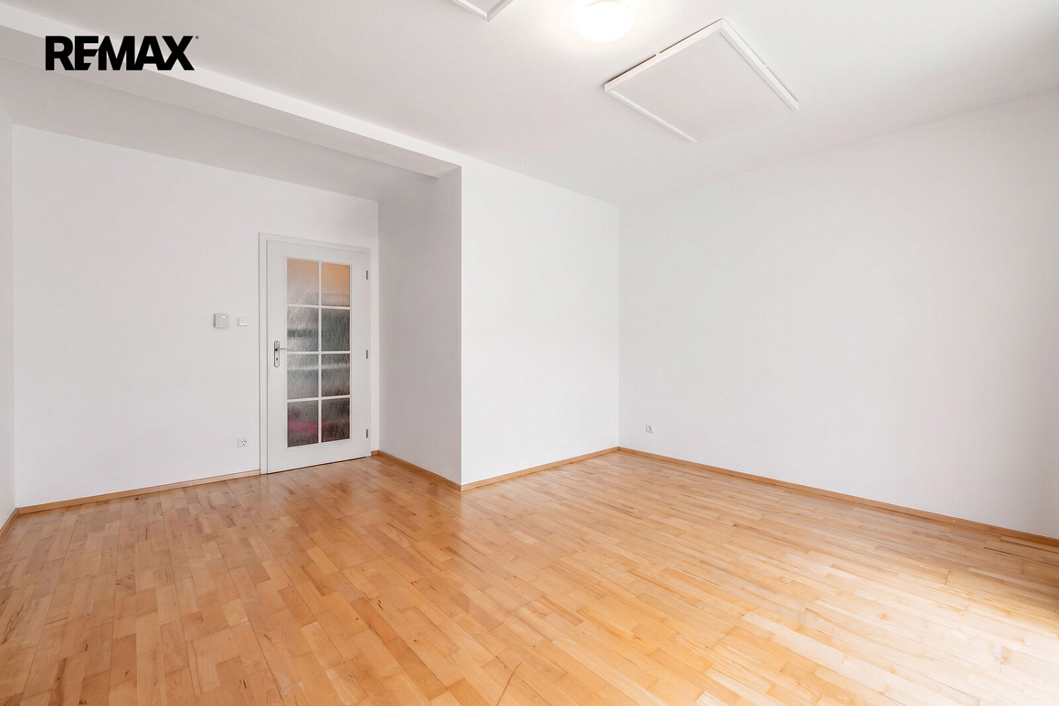 Pronájem bytu 2+kk 68 m² – fotografie 5