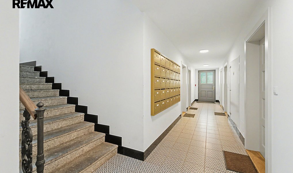 Prodej bytu 1+kk 25 m², Praha – náhled fotky 8