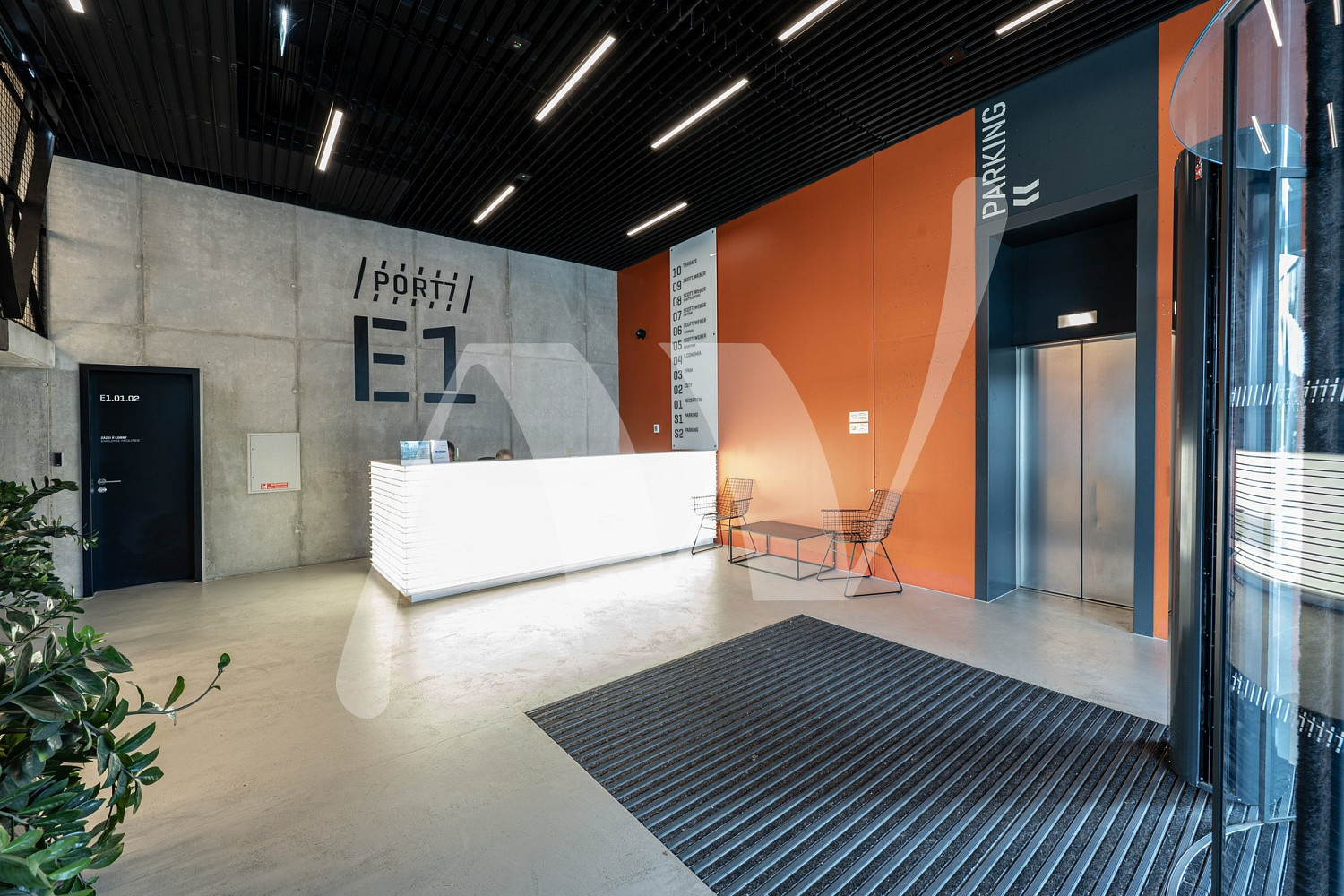 Pronájem kanceláře 700 m² — photo 2