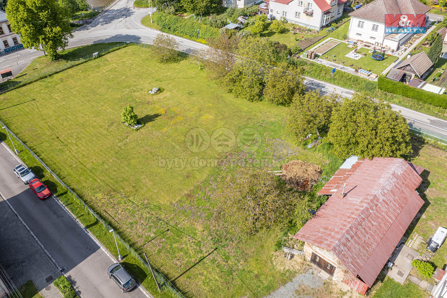 Prodej stavebního pozemku 1 471 m² – fotografie 2