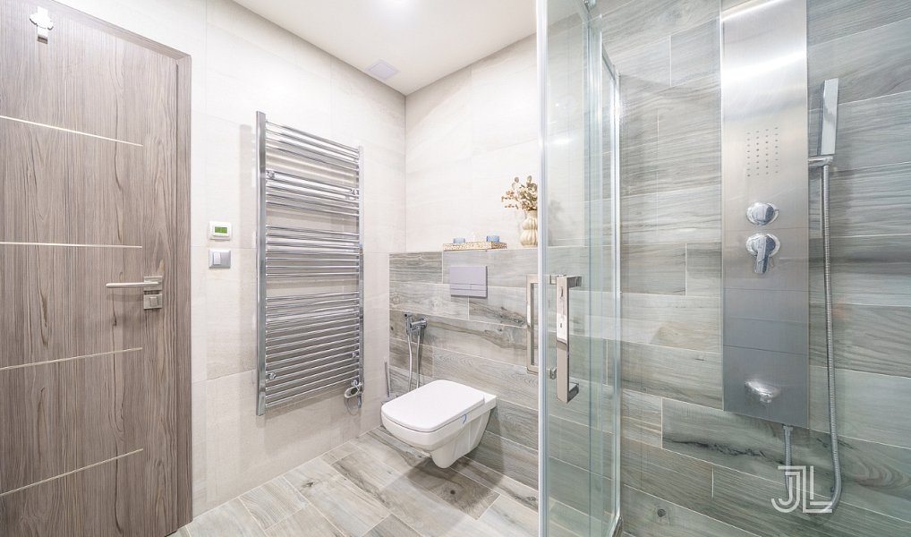 Prodej bytu 5+kk 120 m², Karlovy Vary – náhled fotky 17