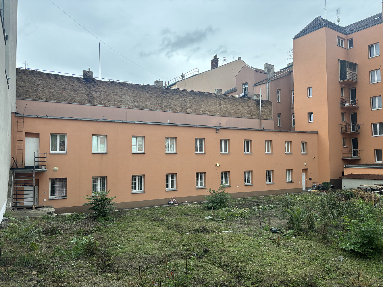 Pronájem ubytovacího objektu 410 m²