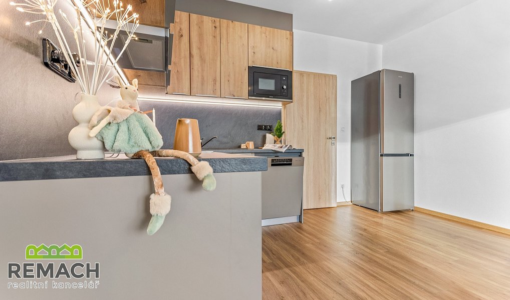 Pronájem bytu 1+kk 40 m², Náchod – náhled fotky 9