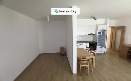 Prodej bytu 1+kk 46 m², U Hrubých, Vestec, okres Praha-západ