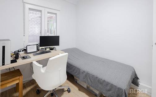 Prodej bytu 5+kk 92 m², Mostoles, Španělsko