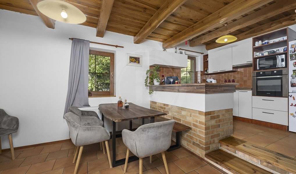 Prodej domu 125 m² s pozemkem 1 061 m², Hůry – náhled fotky 4