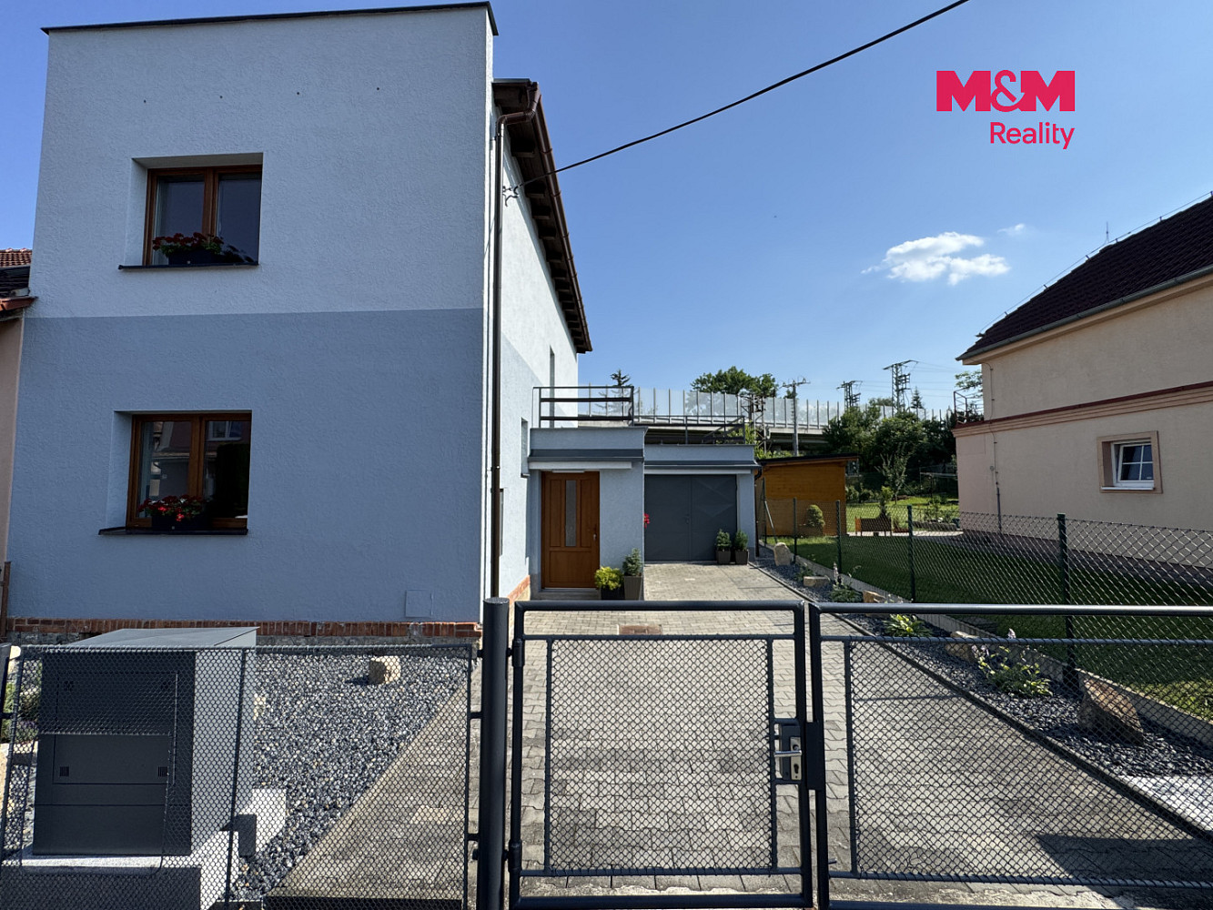 Pronájem domu 100 m² s pozemkem 345 m² — photo 2
