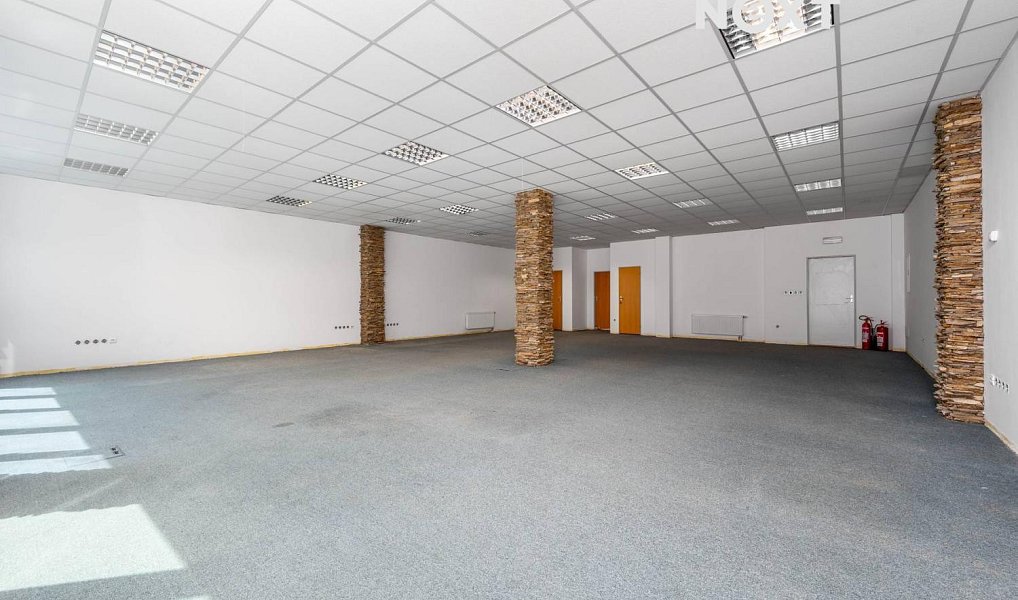 Prodej kanceláře 291 m², Vrchlabí – náhled fotky 2