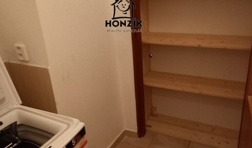 Pronájem bytu 2+kk 43 m², Praha – náhled fotky 8