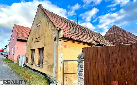 Prodej domu 110 m² s pozemkem 208 m², Obecní, Trubín, okres Beroun
