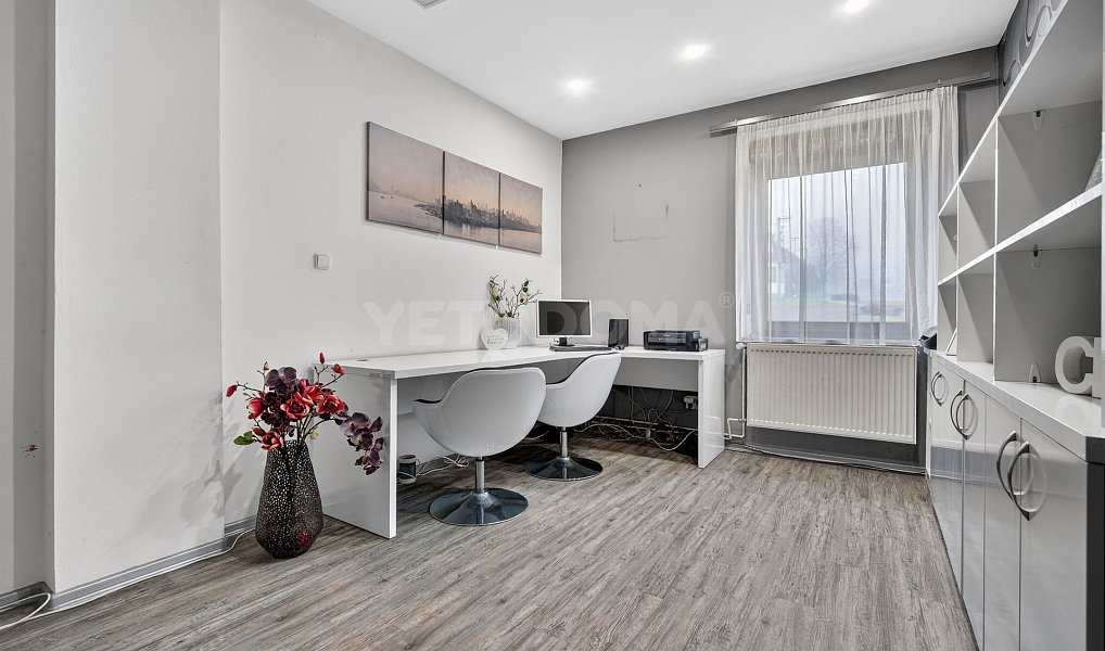 Prodej domu 280 m² s pozemkem 2 085 m², Chotíkov – náhled fotky 23