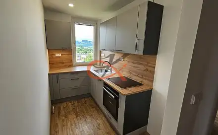 Pronájem bytu 2+1 45 m², Sídliště 6. května, Zubří, okres Vsetín