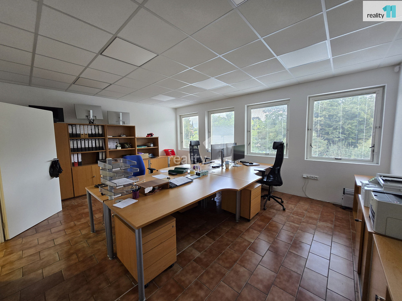 Pronájem kanceláře 27 m² — photo 2