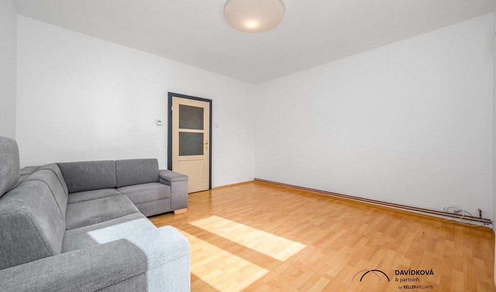 Prodej bytu 2+1 72 m², Velešín – náhled fotky 11