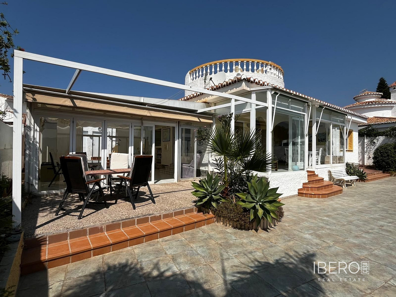 Prodej domu 196 m² s pozemkem 436 m²