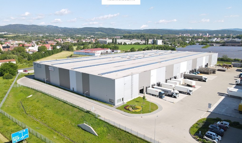 Pronájem výrobních prostor 6 449 m², Spořice – náhled fotky 3
