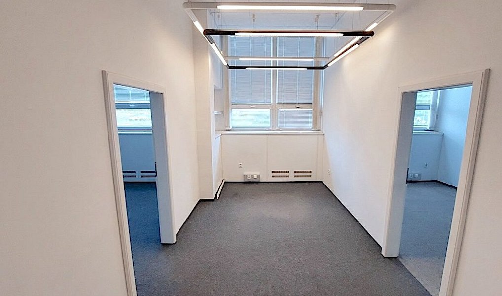 Pronájem kanceláře 85 m², Jičín – náhled fotky 4