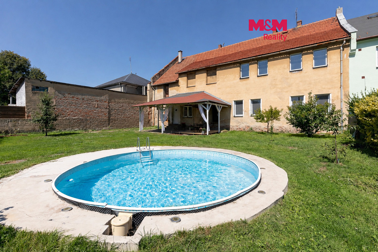 Prodej domu 230 m² s pozemkem 225 m²