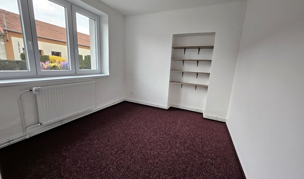 Pronájem domu 60 m² s pozemkem 388 m², Uherský Ostroh – náhled fotky 6