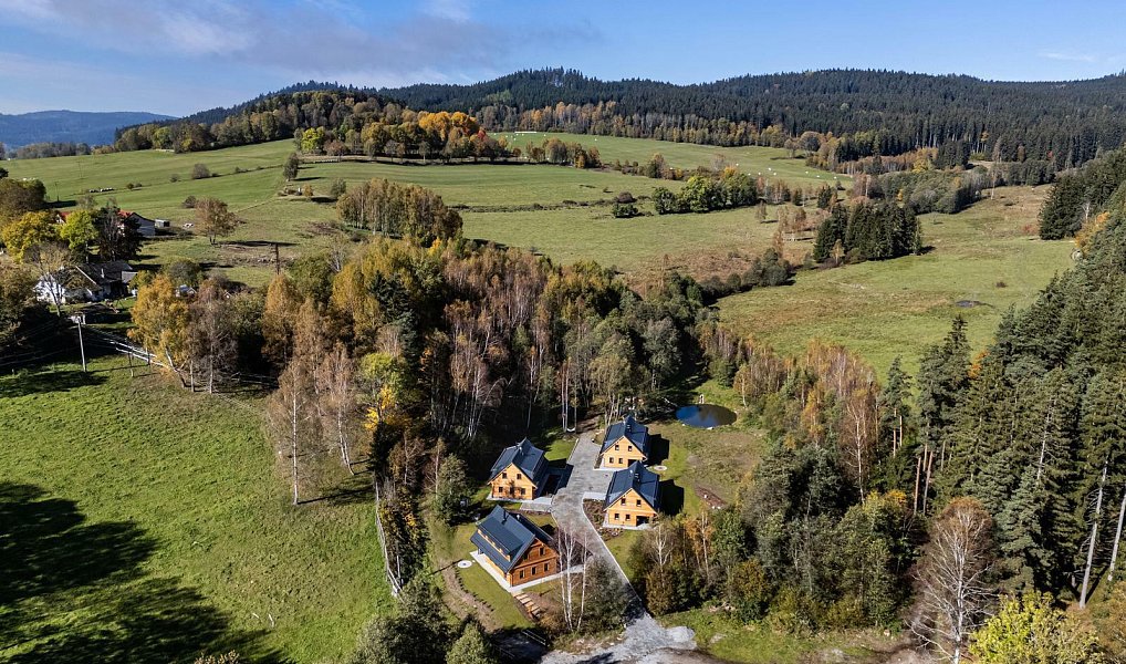 Prodej domu 156 m² s pozemkem 1 485 m², Horní Planá – náhled fotky 3