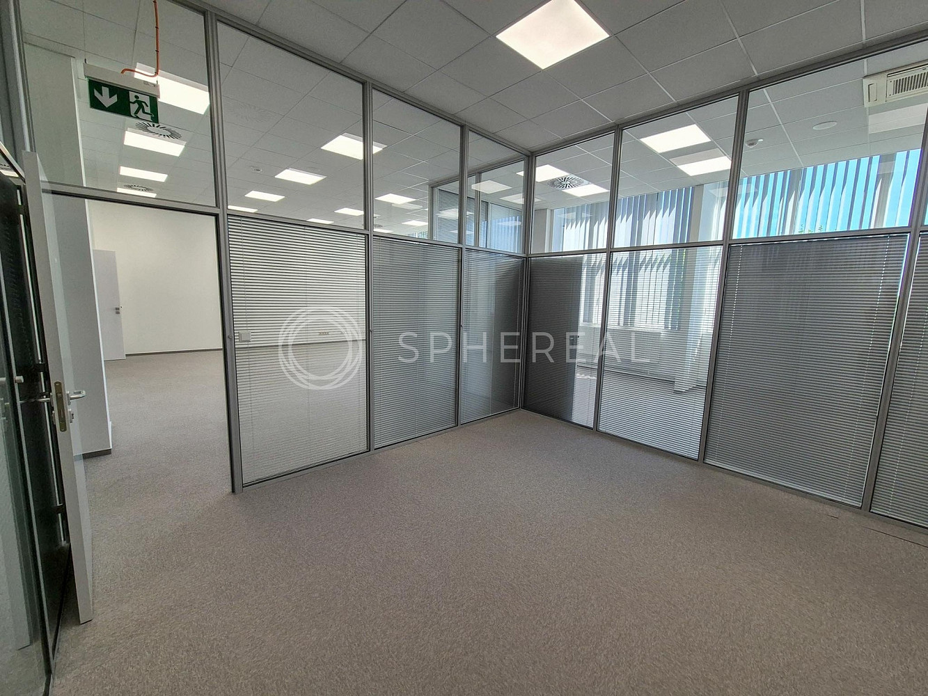 Pronájem kanceláře 100 m² — photo 3
