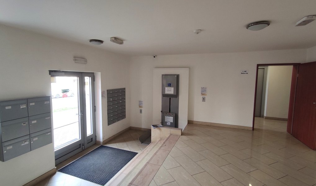Prodej bytu 1+kk 30 m², Praha – náhled fotky 12