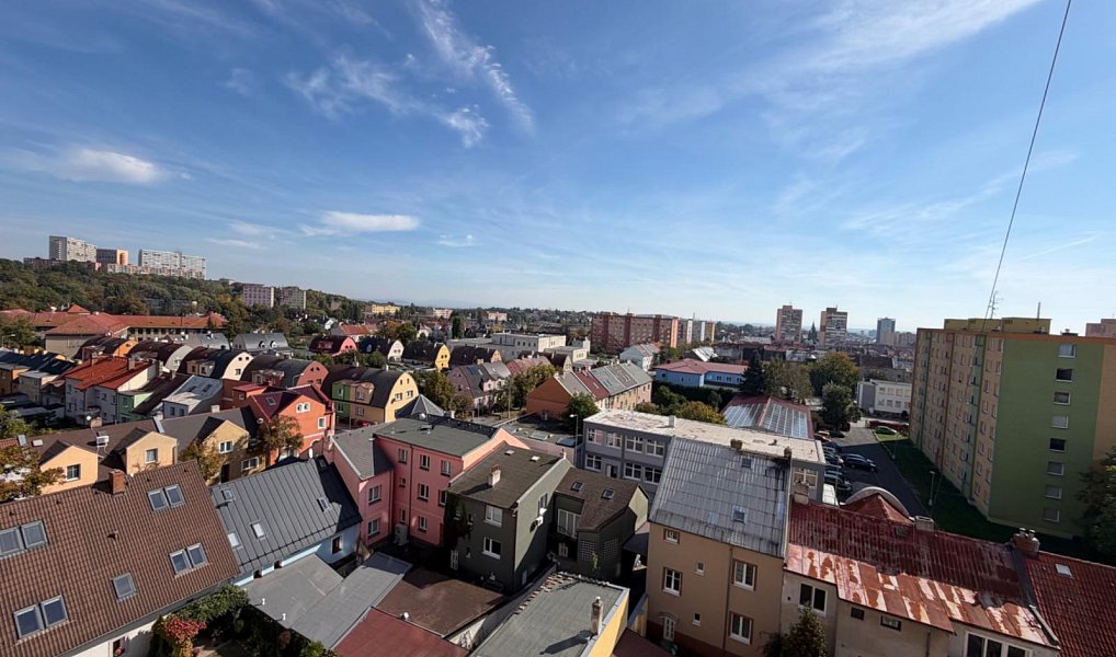 Pronájem bytu 1+kk 20 m², Chomutov – náhled fotky 3